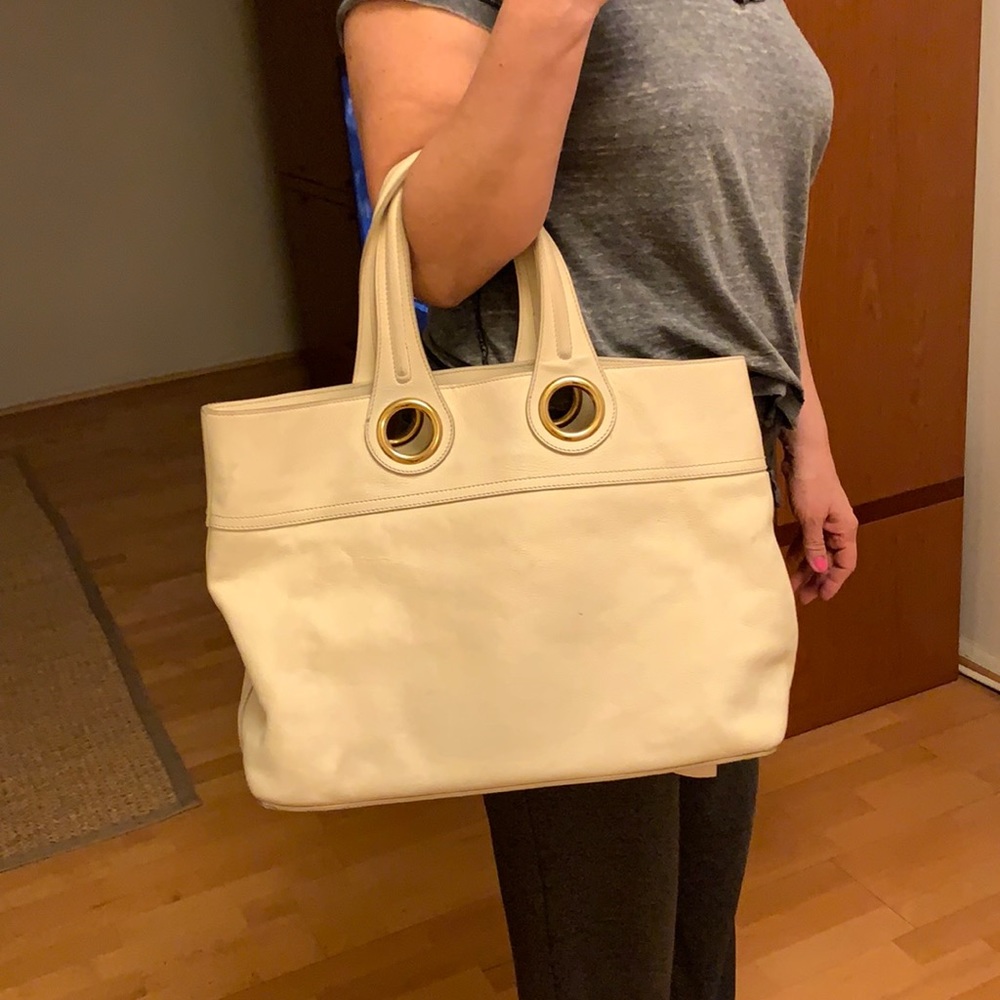 YSL Tote Bag - Picture 3 of 15